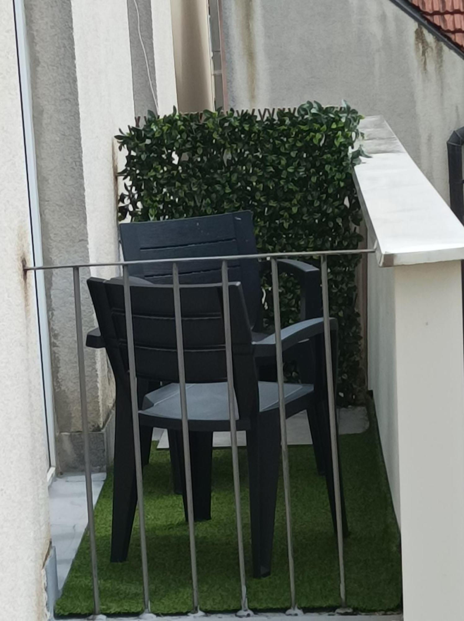 Apartman Lux ダルバル エクステリア 写真